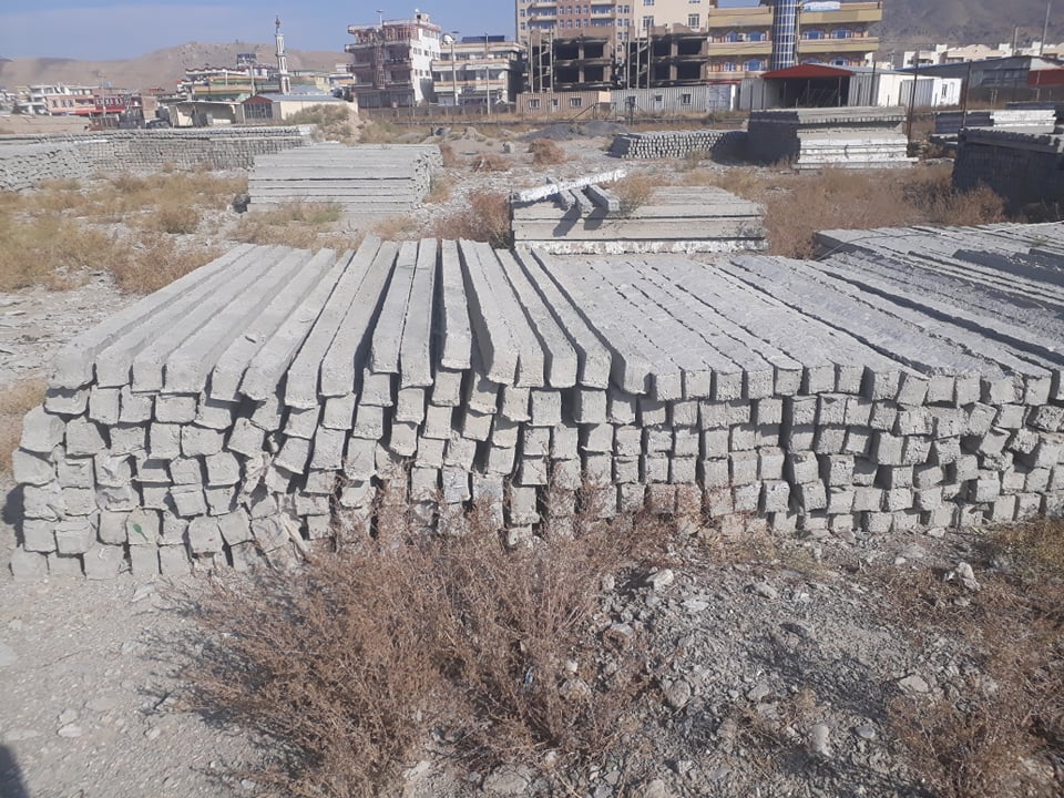 به ۱۱۹ تاک‌دار در کابل پایه‌های تاک توزیع شد