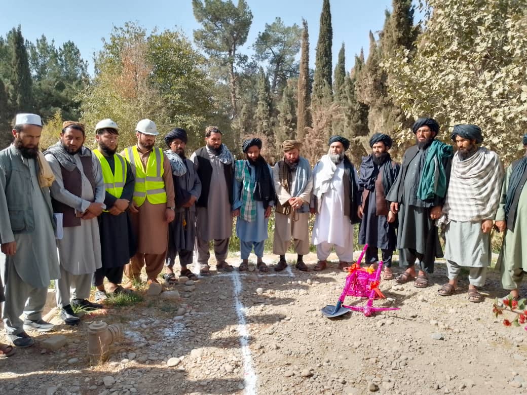 فراه کې د اوبولګولو د څاڅکو سیستم او کانال رغولو چارې پیل شوې  